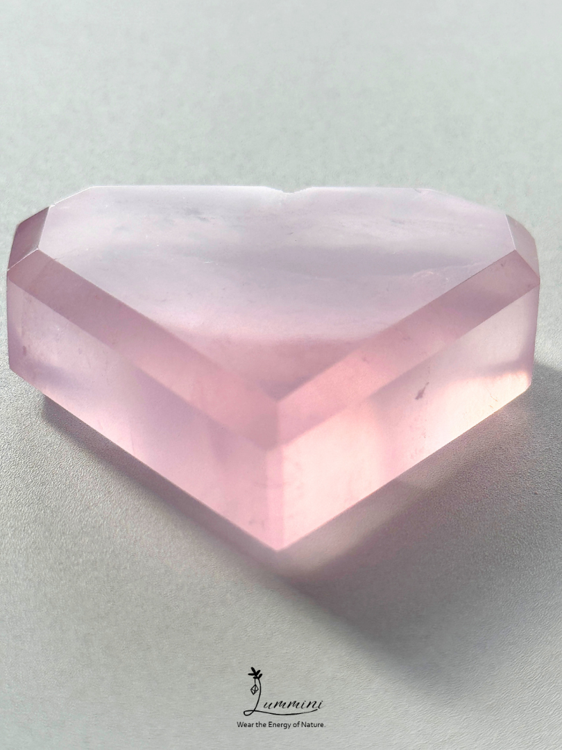 Natural Madagascar Rose Quartz Heart – Rich Pink – 50g, 48mm
