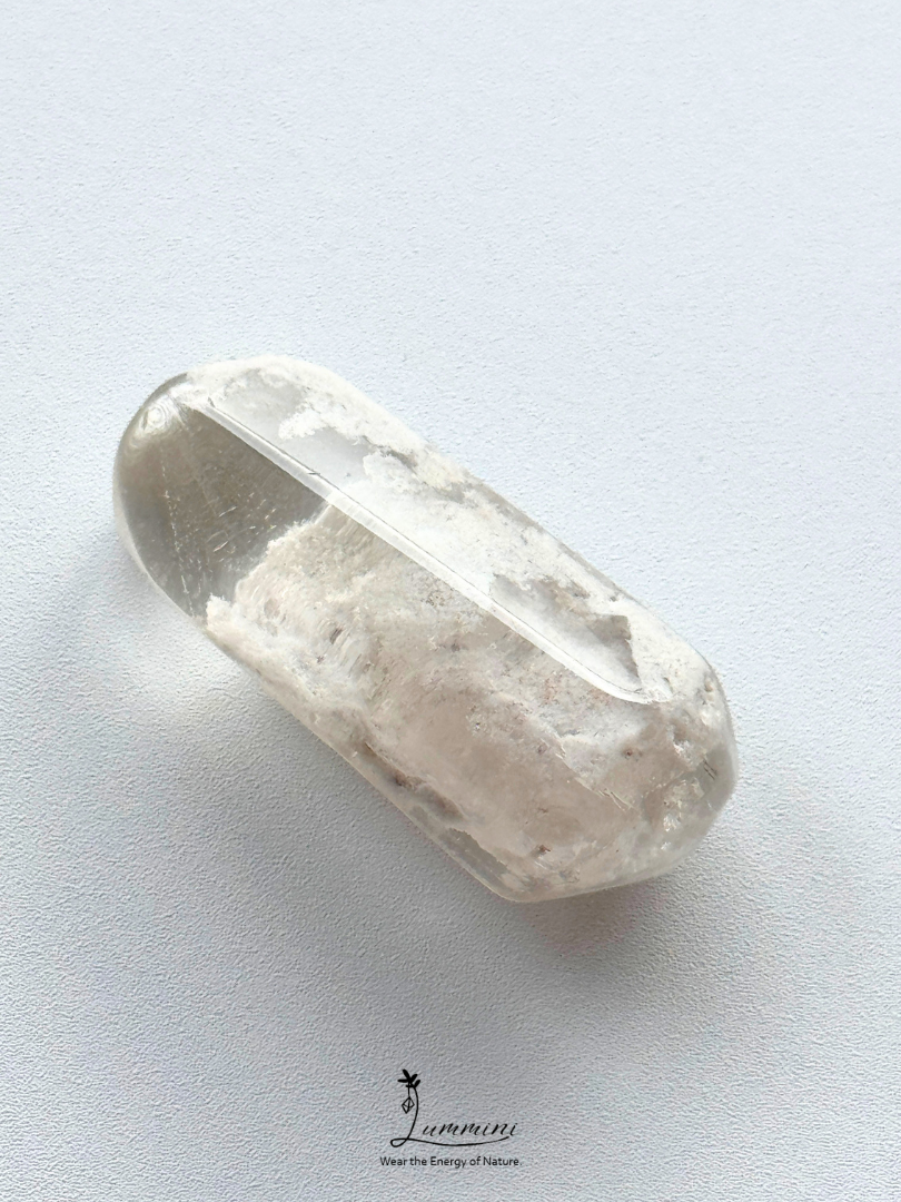 Natural White Garden Quartz Pocket Stone – 17g, Snowy Scenic Inclusions, One of a Kind