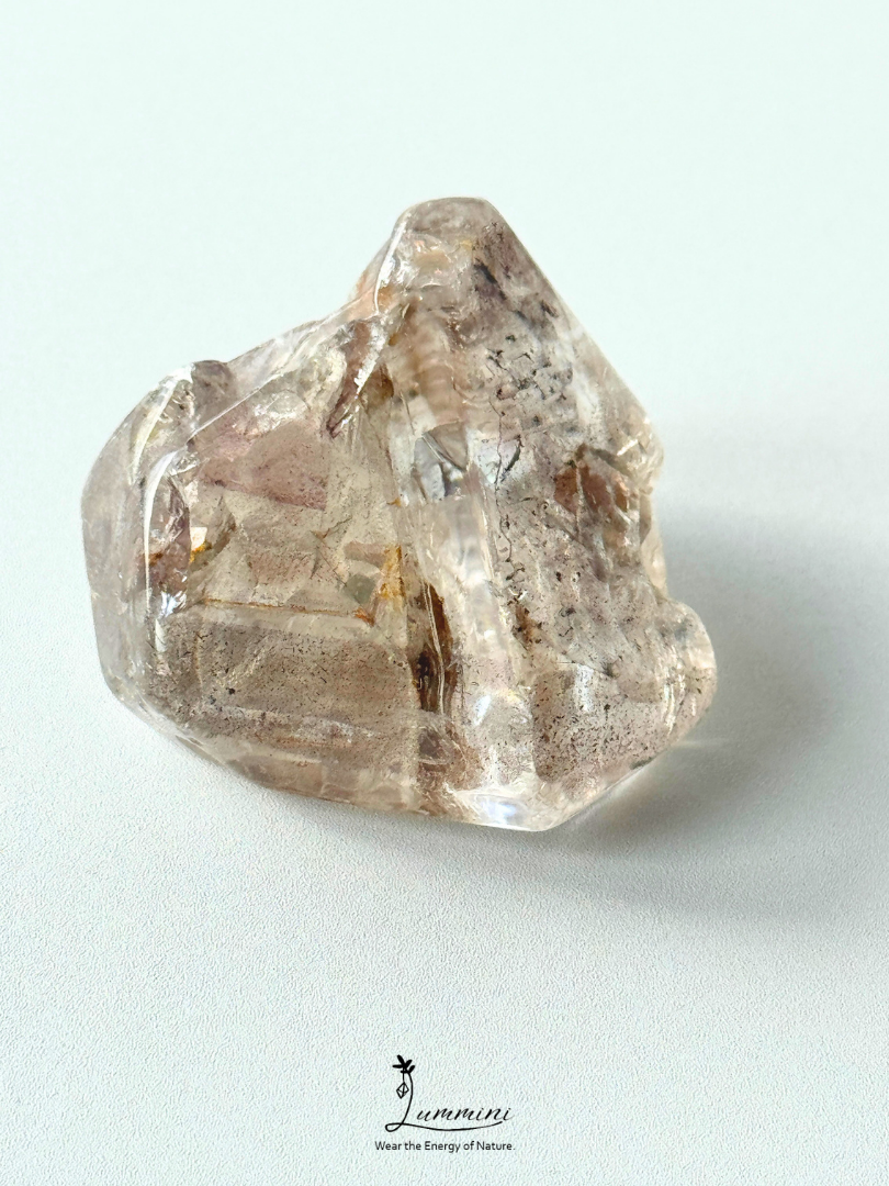 Rare Natural Super Seven Elestial Quartz Freeform Pocket Stone – Rainbow Venom Blossom with Red Clay Inclusions, 60g, 45mm