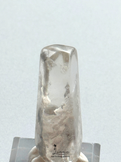 Natural White Garden Quartz Pocket Stone – 17g, Snowy Scenic Inclusions, One of a Kind