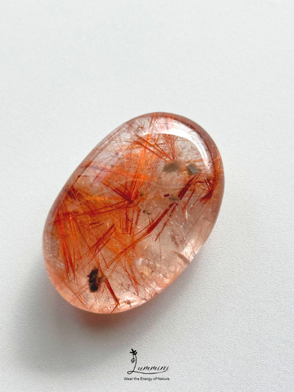 Natural Copper Rutilated Quartz Palm Stone – 43g, Floral Inclusion Pattern