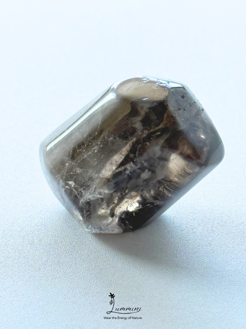 Natural Grey Phantom Quartz Pocket Stone – 34g, 38.6mm