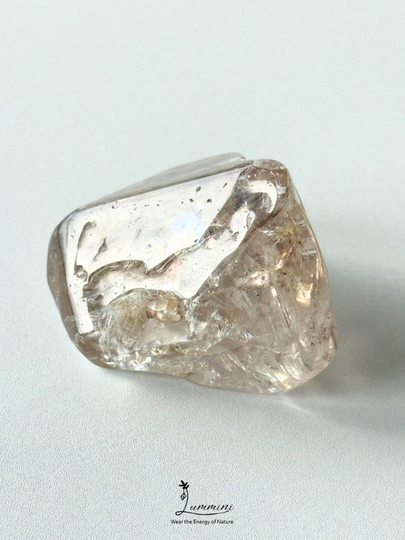 Rare Natural Super Seven Elestial Quartz Freeform Pocket Stone – Rainbow Venom Blossom with Red Clay Inclusions, 60g, 45mm