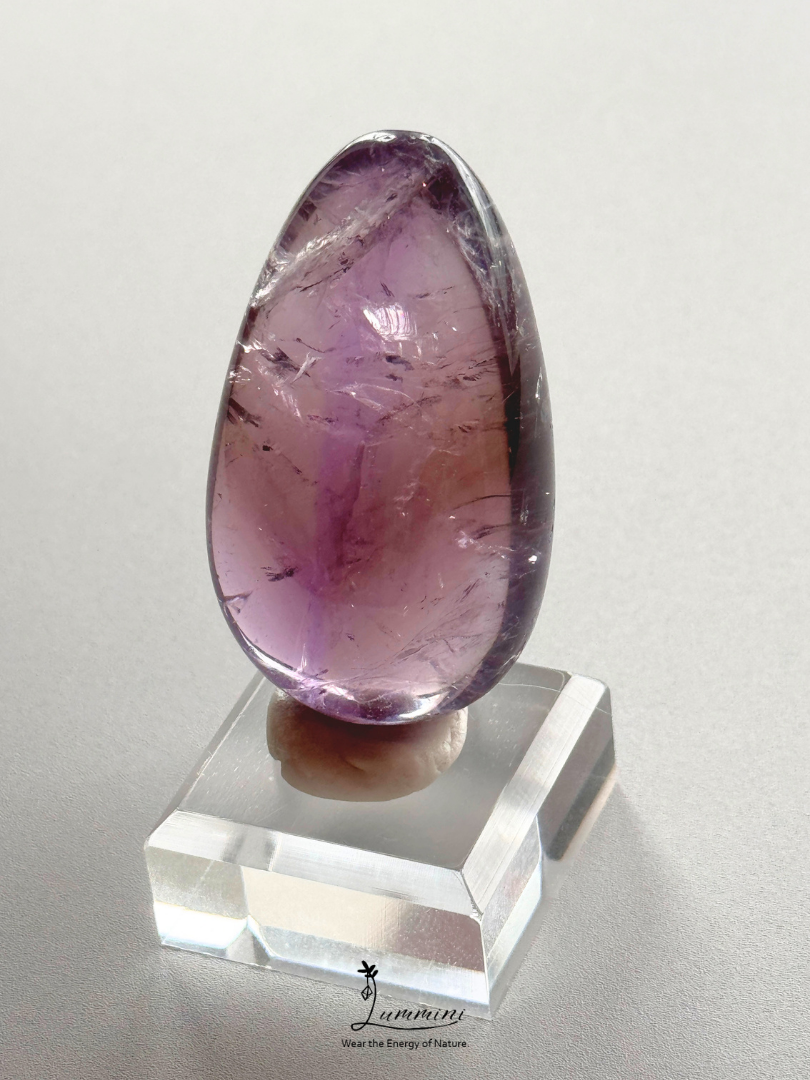 Natural Amethyst / Ametrine Pocket Stone with Smoky Brown Zoning & Phantom Layers – 38g, 50mm