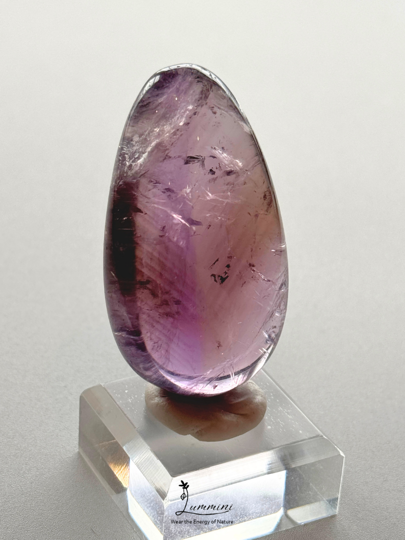 Natural Amethyst / Ametrine Pocket Stone with Smoky Brown Zoning & Phantom Layers – 38g, 50mm