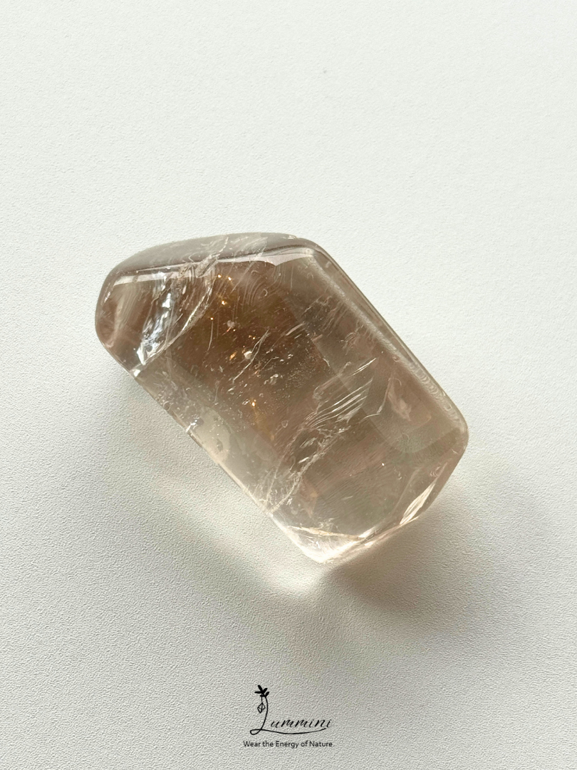 Natural Champagne Smoky Quartz Pocket Stone with Scenic Crystal Veils – 40g, 45.5mm