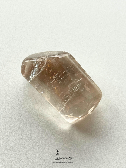 Natural Champagne Smoky Quartz Pocket Stone with Scenic Crystal Veils – 40g, 45.5mm