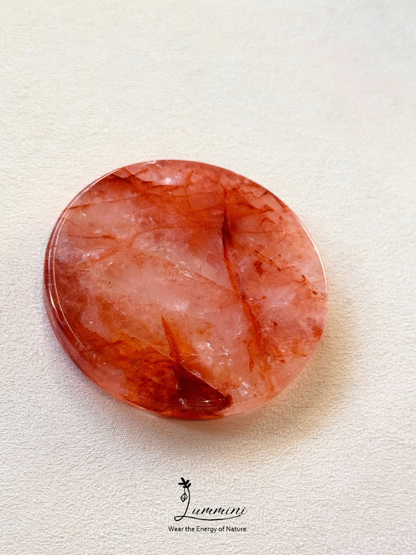 Natural Flower Inclusion Quartz Round Palm Stone