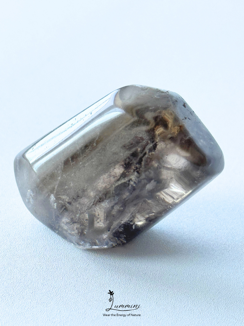 Natural Grey Phantom Quartz Pocket Stone – 34g, 38.6mm