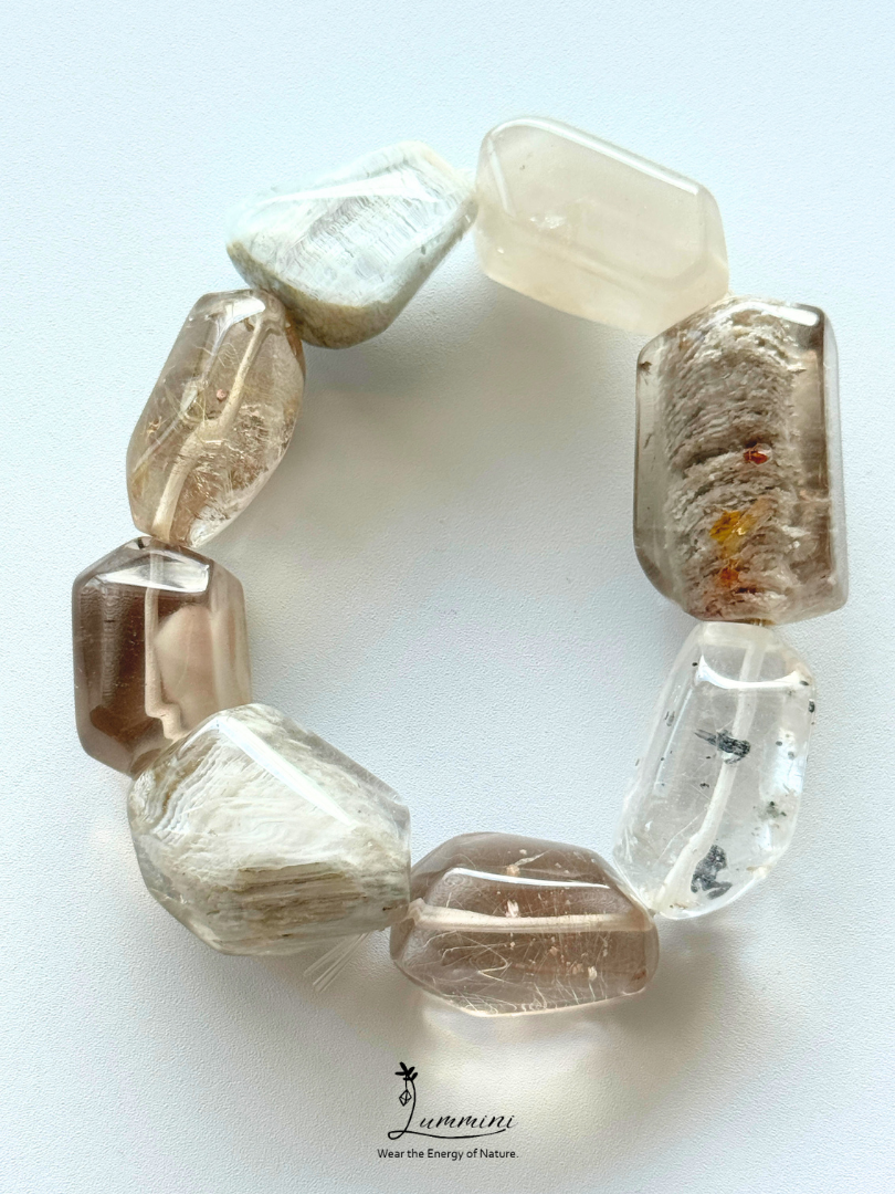 Artisan Natural Mixed Inclusion Quartz Freeform Bracelet – Phantom, Golden Rutile & Mica – 15–16mm
