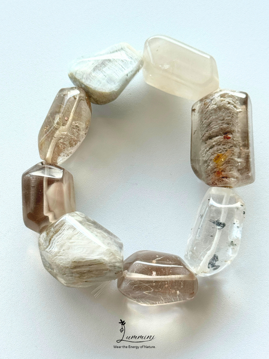 Artisan Natural Mixed Inclusion Quartz Freeform Bracelet – Phantom, Golden Rutile & Mica – 15–16mm