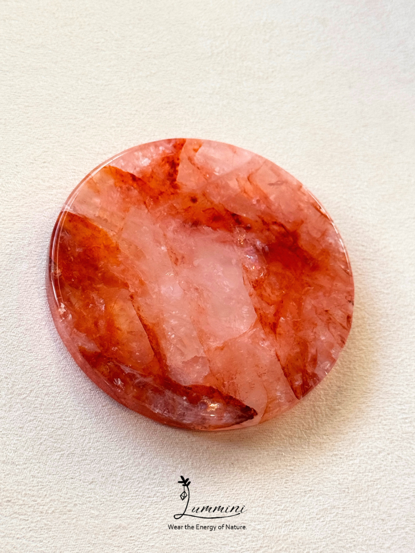 Natural Flower Inclusion Quartz Round Palm Stone