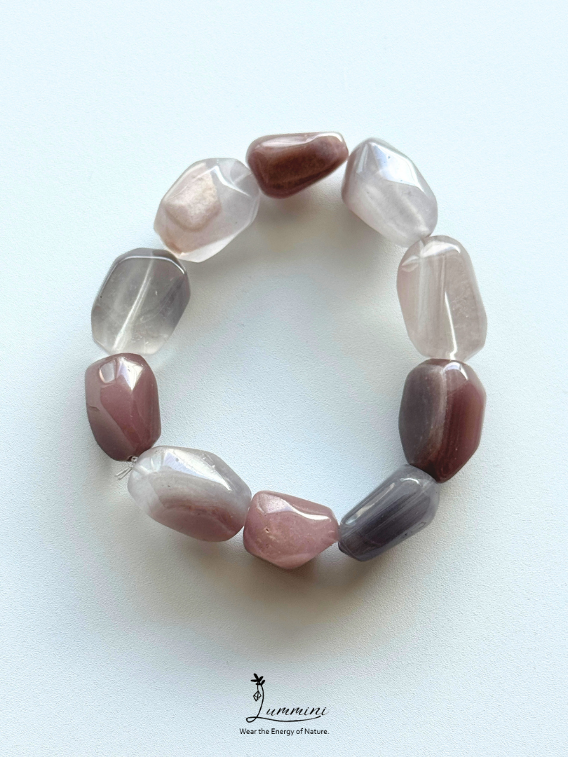 Artisan Natural Taro Purple Layered Garden Quartz Freeform Bracelet – Approx. 13mm