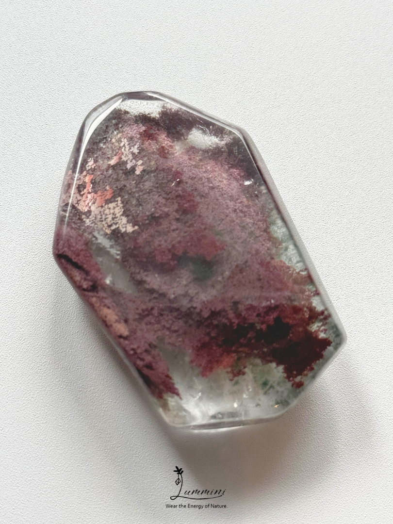 Natural Garden Quartz Palm Stone – 37g, Red & Green Landscape Inclusions