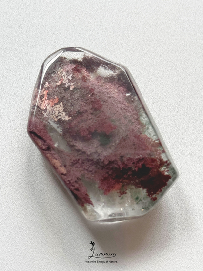 Natural Garden Quartz Palm Stone – 37g, Red & Green Landscape Inclusions
