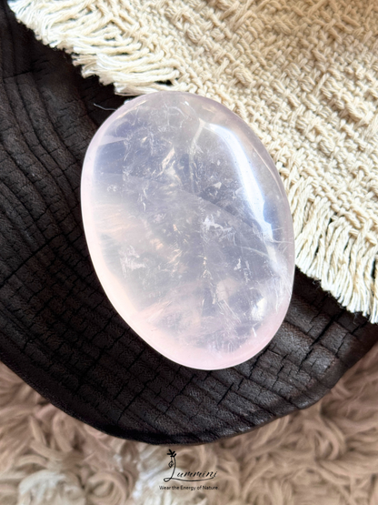 Natural Rose Quartz Palm Stone – Soft Pink, Hand-cut and Polished