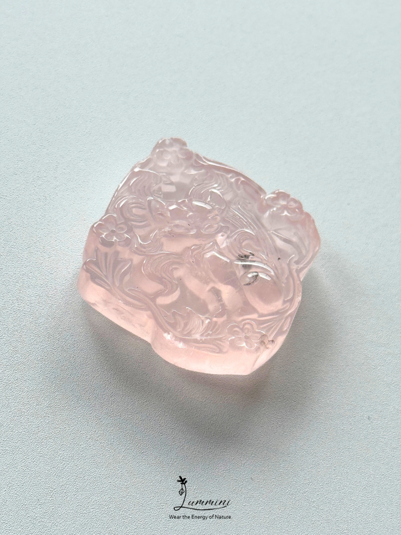 Natural Rose Quartz Nine-Tailed Fox Carving – 41mm