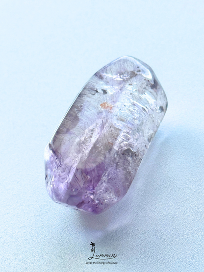 Natural Super Seven Freeform Pocket Stone with White Skeletal & Spider-Lily-Like Red & Black Inclusions –  21g, 38.5mm