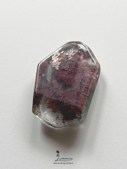 Natural Garden Quartz Palm Stone – 37g, Red & Green Landscape Inclusions