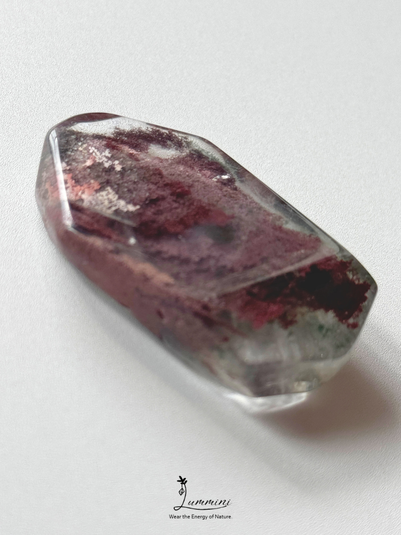Natural Garden Quartz Palm Stone – 37g, Red & Green Landscape Inclusions