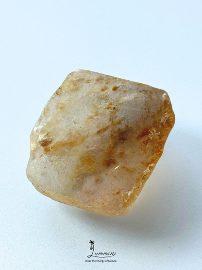 Natural Water-Worn Light Smoky Quartz Hand Stone – 148g, 59mm