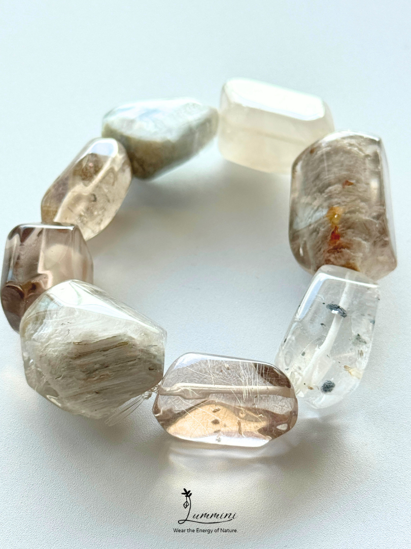 Artisan Natural Mixed Inclusion Quartz Freeform Bracelet – Phantom, Golden Rutile & Mica – 15–16mm