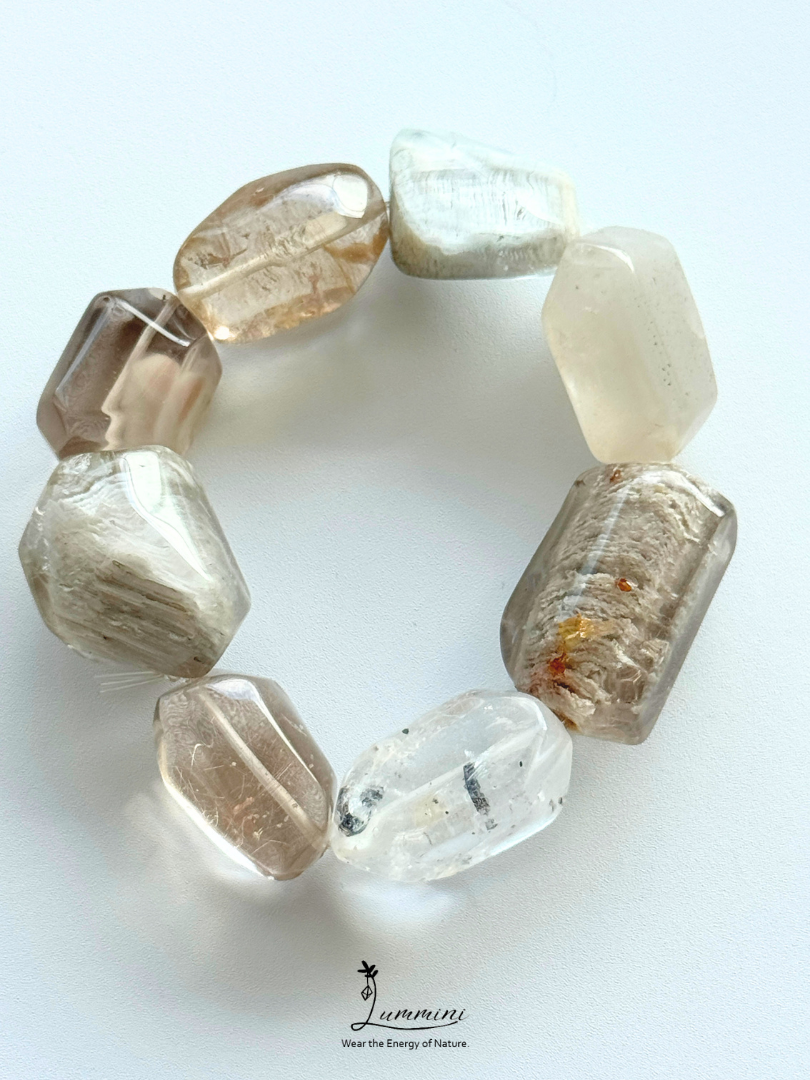 Artisan Natural Mixed Inclusion Quartz Freeform Bracelet – Phantom, Golden Rutile & Mica – 15–16mm