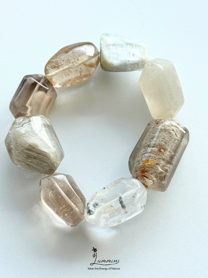 Artisan Natural Mixed Inclusion Quartz Freeform Bracelet – Phantom, Golden Rutile & Mica – 15–16mm
