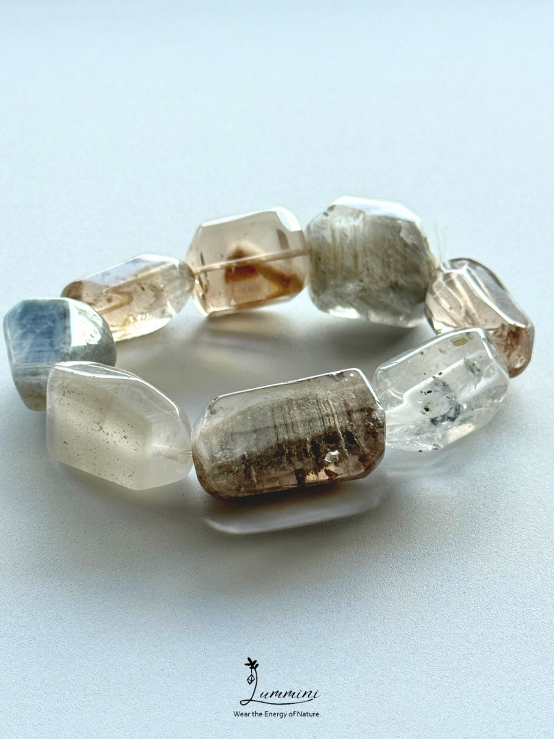 Artisan Natural Mixed Inclusion Quartz Freeform Bracelet – Phantom, Golden Rutile & Mica – 15–16mm
