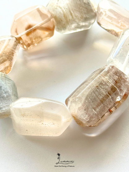 Artisan Natural Mixed Inclusion Quartz Freeform Bracelet – Phantom, Golden Rutile & Mica – 15–16mm