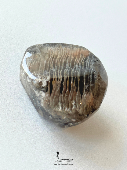 Natural Black-Grey Phantom Quartz Pocket Stone, Layered Phantom – 40g, 38mm