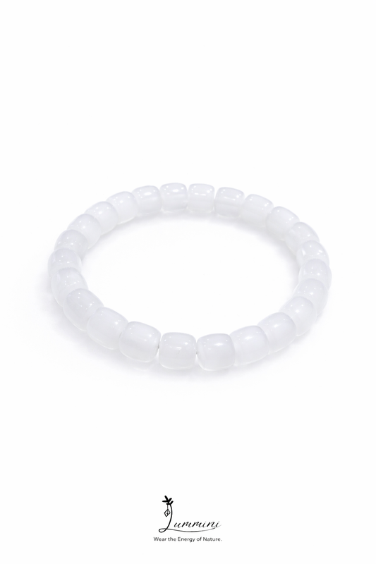 White Agate Bracelet · Calm Balance & Soft Energy