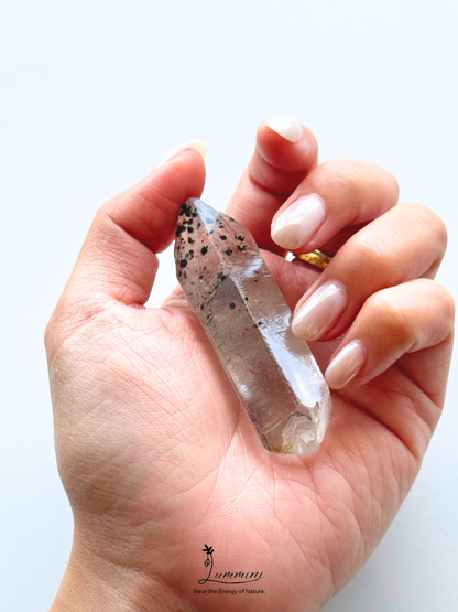 Natural Quartz Point with Akashic Lines & Mica Inclusions – 38g, 68mm